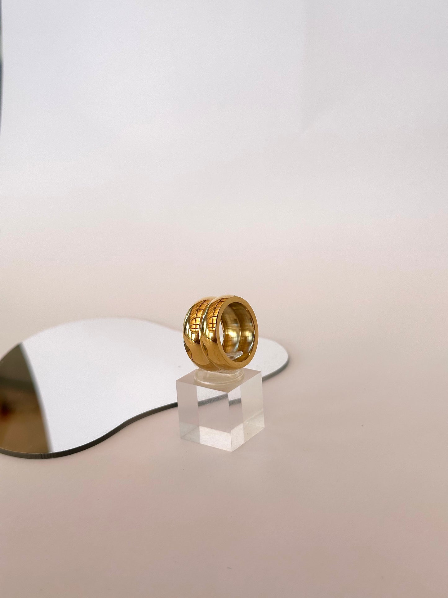 CASTANEA RING 
