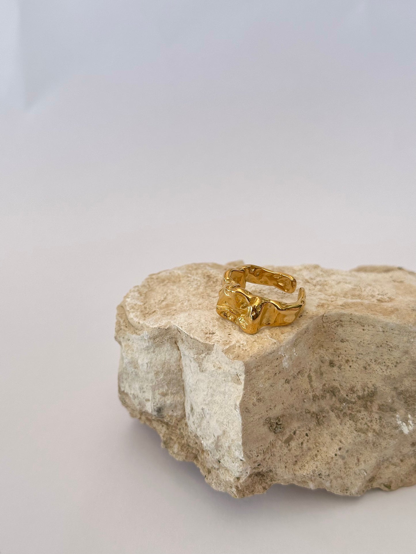 CLEAR RING 