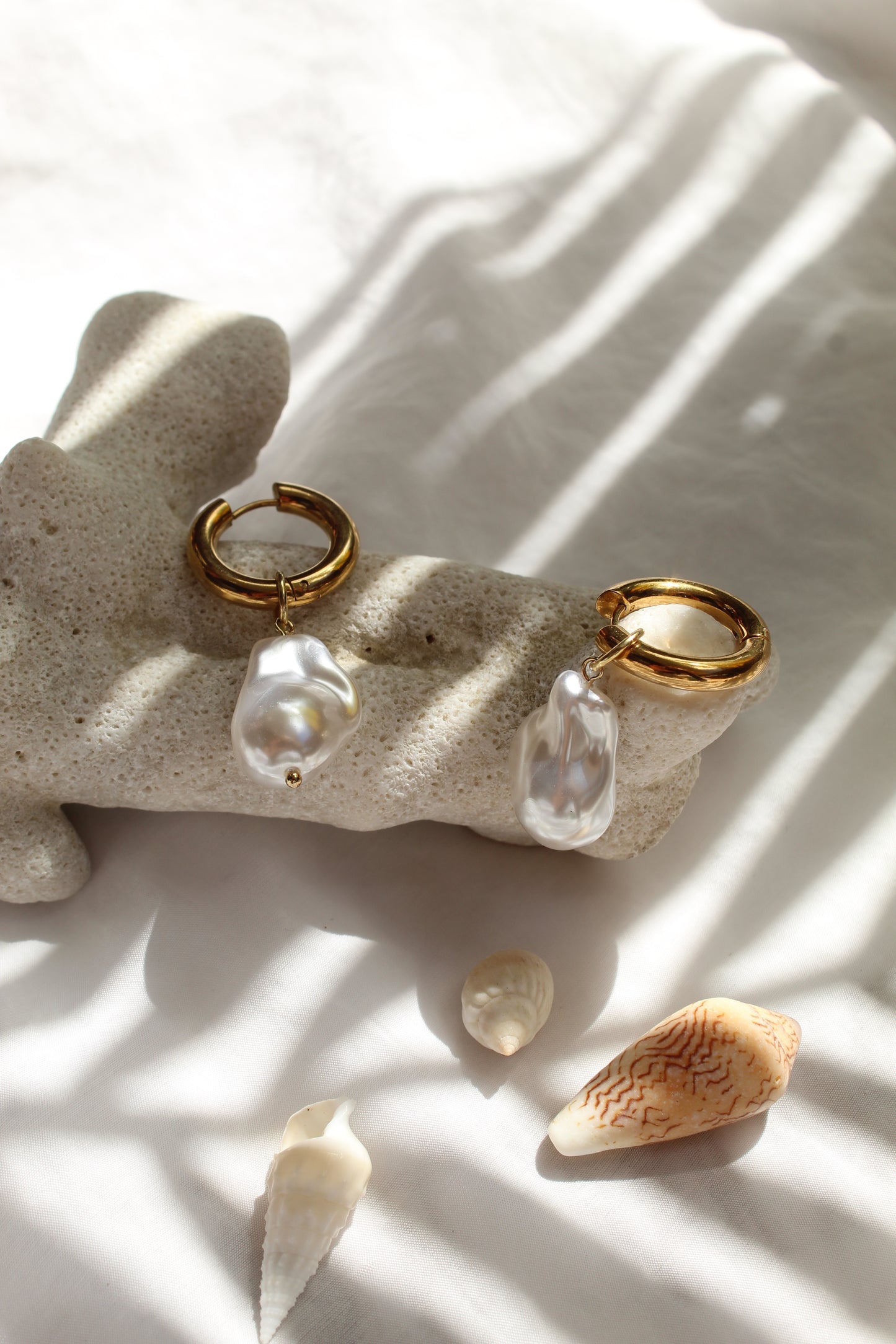 LEYRI HOOPS 