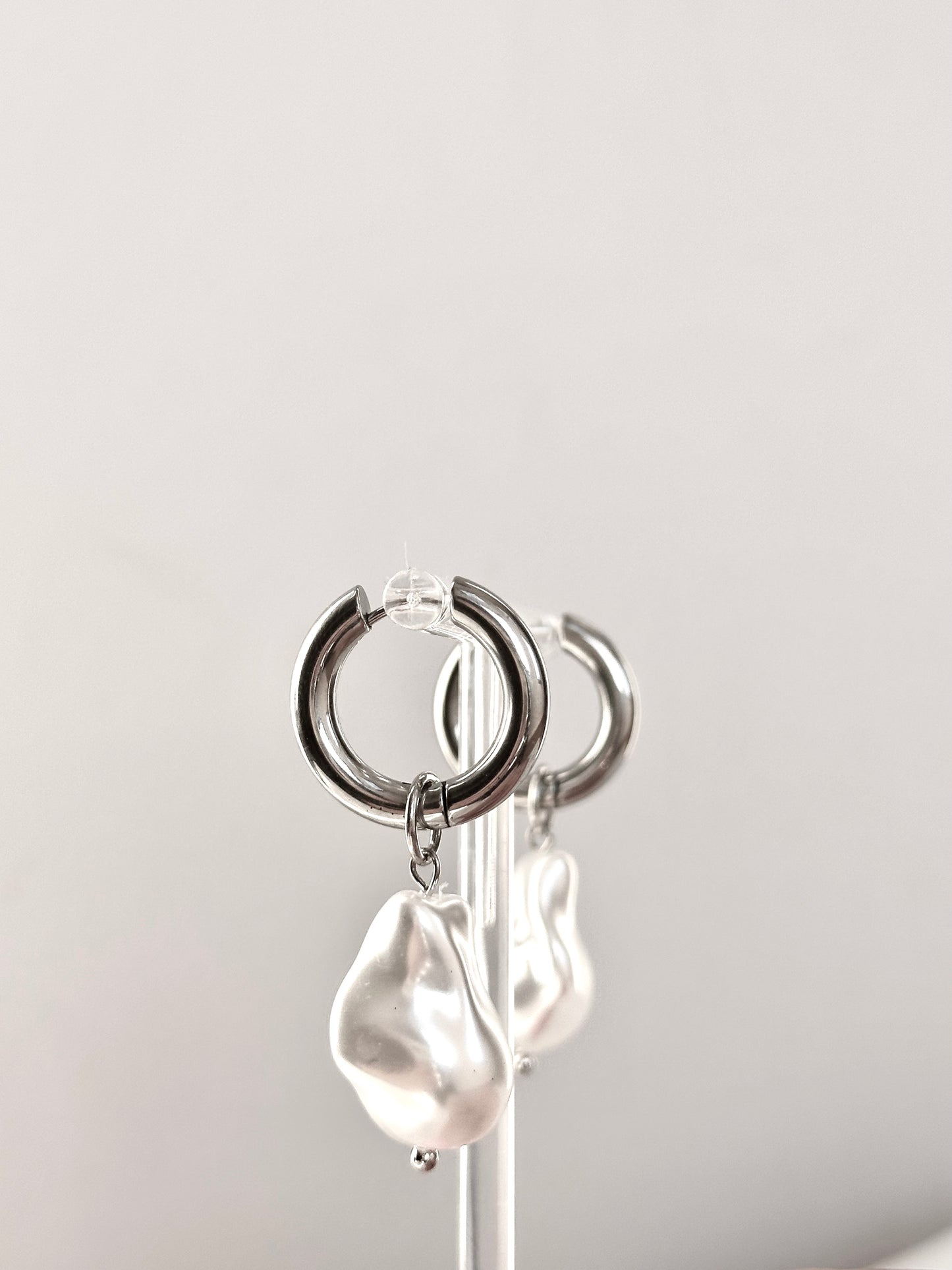LEYRI HOOPS 